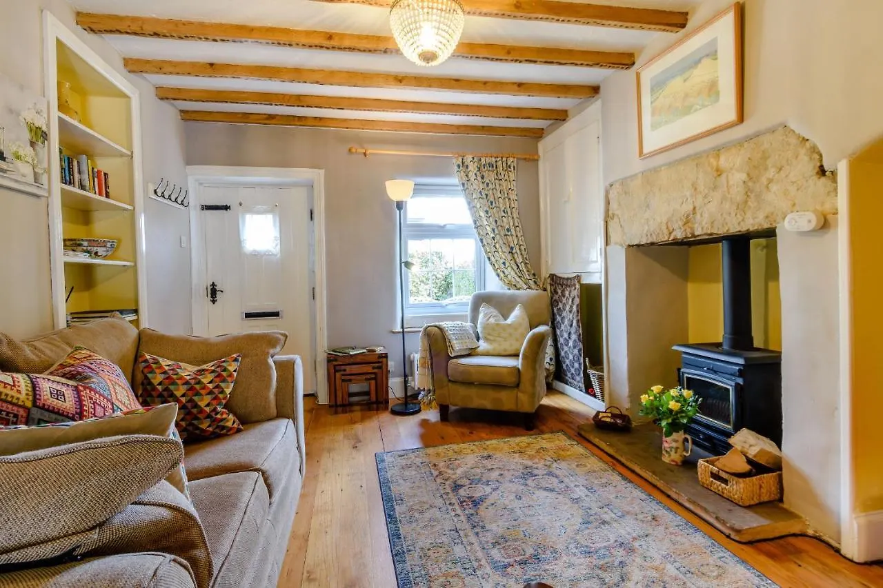 Snowdrop Cottage 웨더비